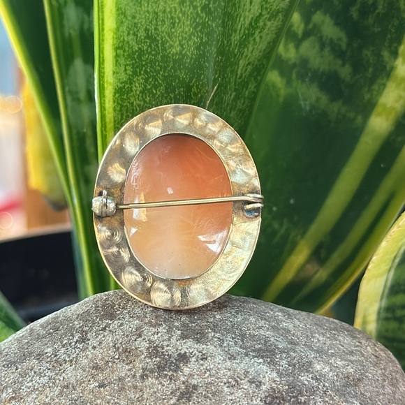 Gold filled Cameo Brooch - Picture 4 of 7